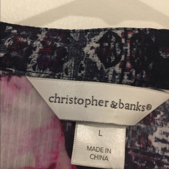 Blouse  sheer maroon color with pattern - Picture 3 of 3